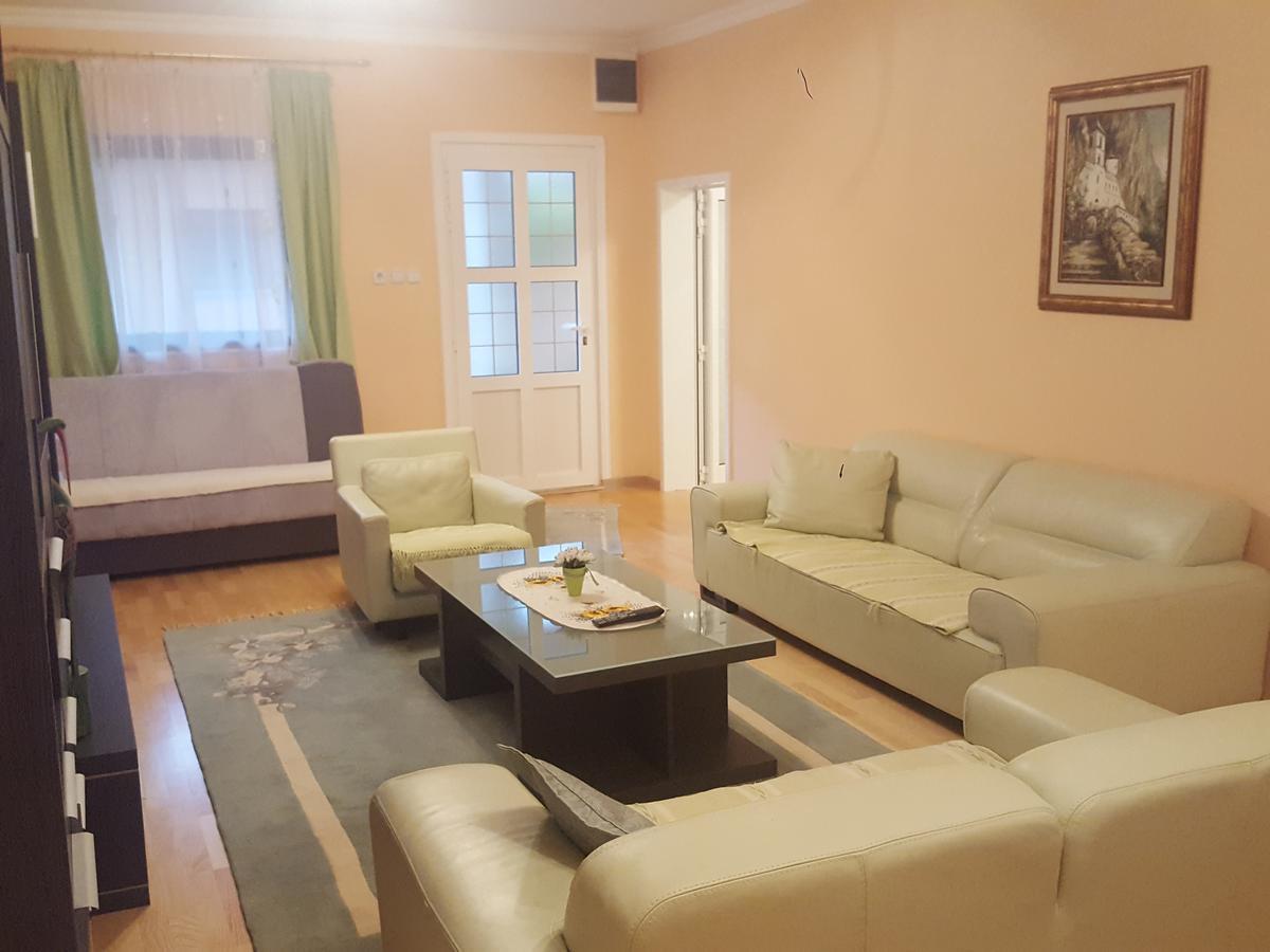 Apartment Andric 2 Требинє Екстер'єр фото